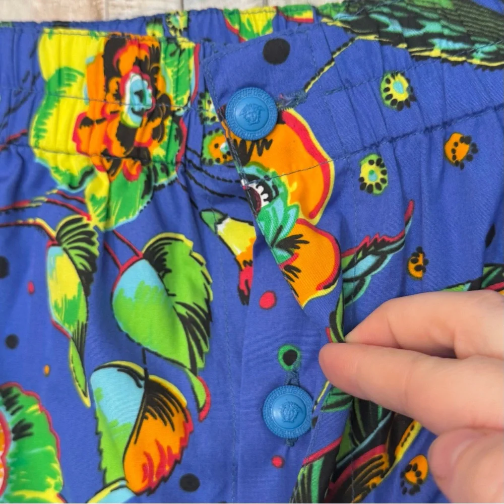 Versace Mare XS Vintage 90s Colorful Floral Shorts Swim Trunks Beach 3.5” Inseam